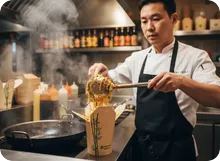 Koch bef&uuml;llt Asia -Box